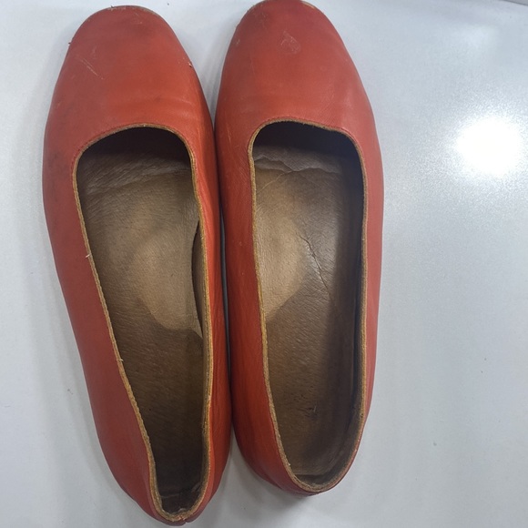 Madewell ballet flats. Super comfortable and chic! Size 7 - Picture 4 of 4